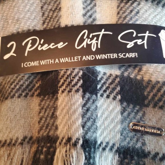2 pc Steve Madden Wallet & Scarf Boxed Set - Picture 4 of 7